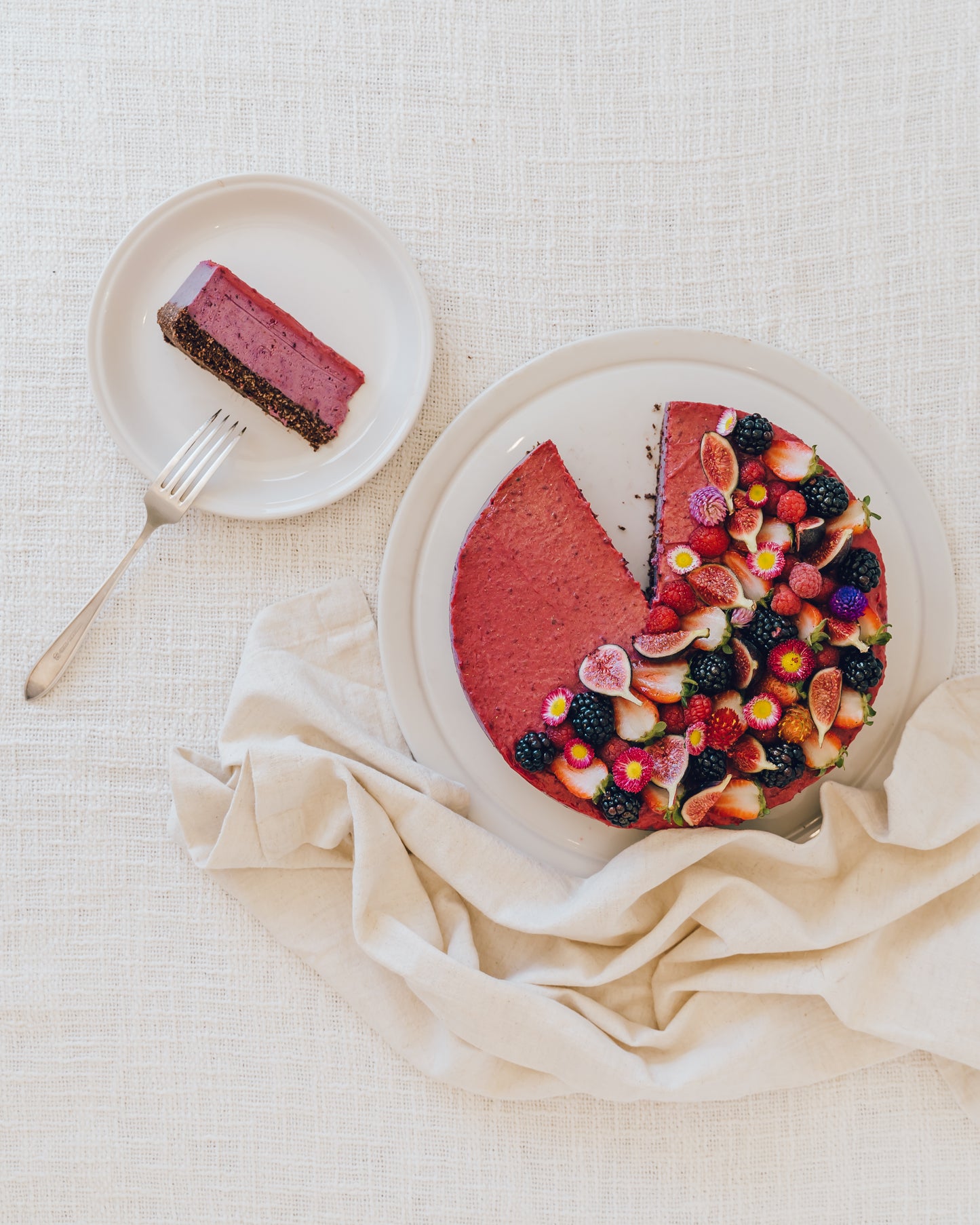 Raw Vegan Mixed Berry Cheesecake