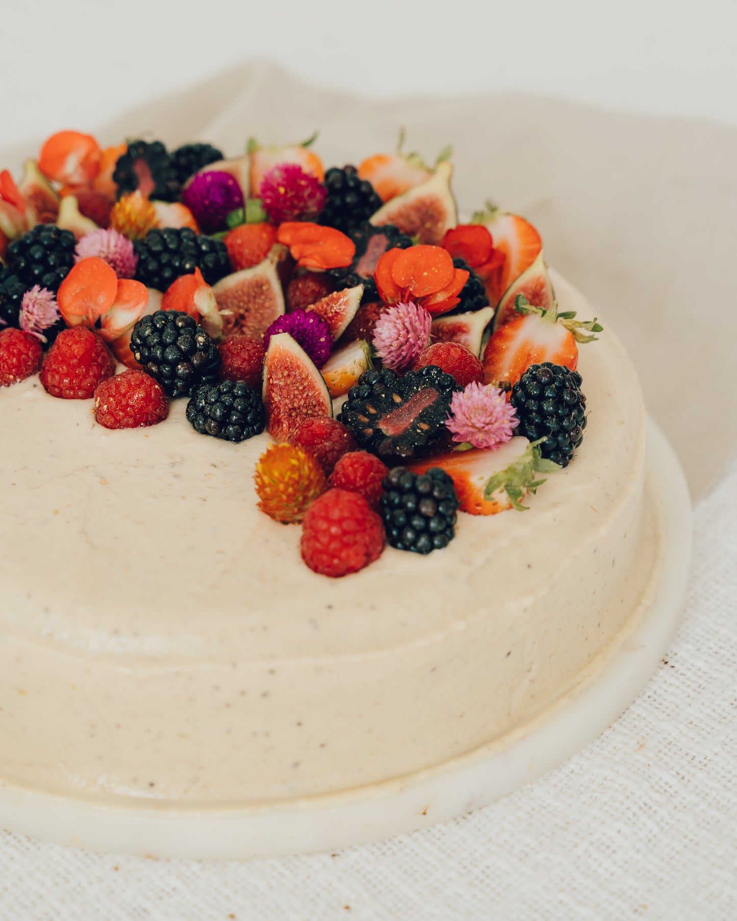 Vegan Carrot, Kale & Cinnamon Cake with Vegan Vanilla Cashew Cream Cheese Icing