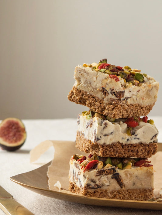 White Chocolate, Pistachio, Figs & Walnuts Shortbread